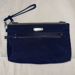 Baggallini nylon wristlet